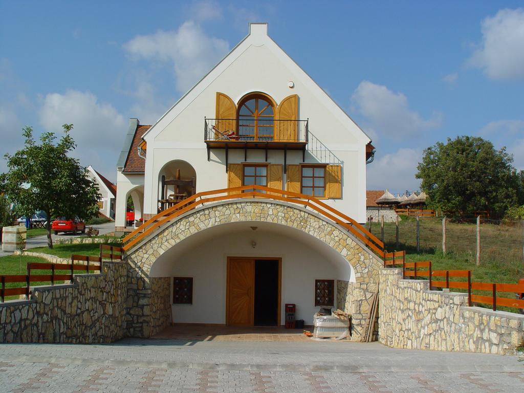 Figula Vendégház Balatonfüred Extérieur photo